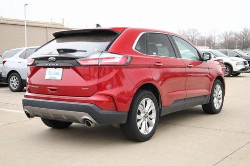 2023 Ford Edge Titanium