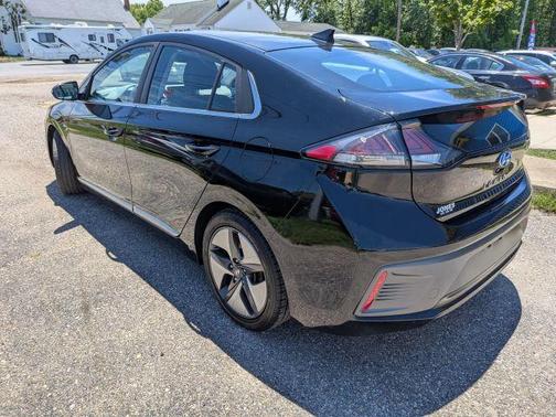 Black 2020 Hyundai IONIQ Hybrid SEL