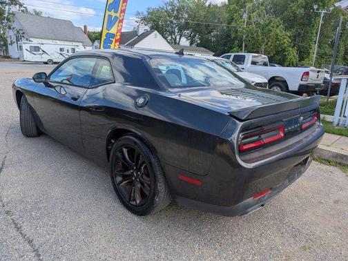 Black 2017 Dodge Challenger SXT