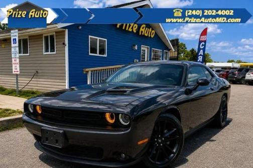 Black 2017 Dodge Challenger SXT