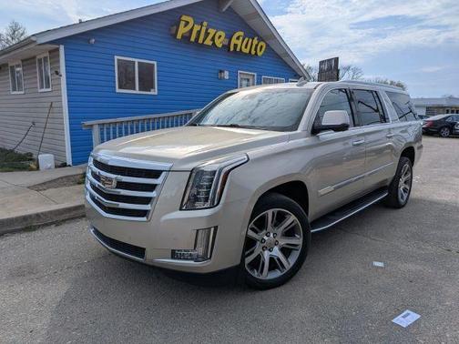 Gold 2016 Cadillac Escalade ESV Luxury