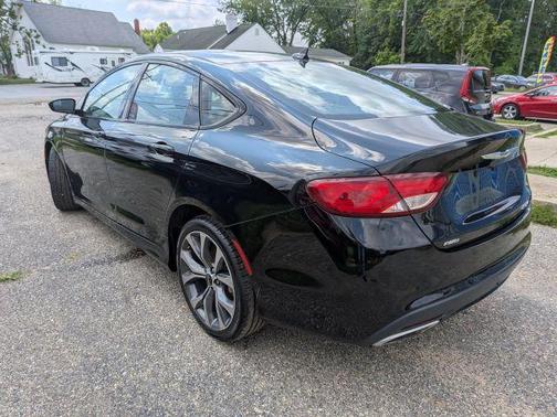 Black 2016 Chrysler 200 S