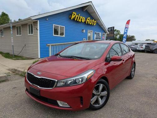 Red 2018 Kia Forte S