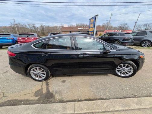 2019 Ford Fusion Energi Titanium