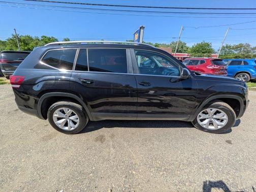 Deep Black Pearl Effect 2019 Volkswagen Atlas 3.6L SE w/Technology