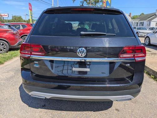 Deep Black Pearl Effect 2019 Volkswagen Atlas 3.6L SE w/Technology