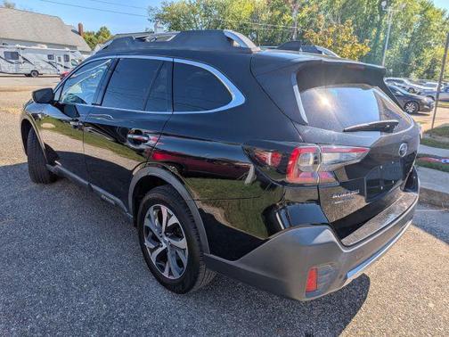 Crystal Black Silica 2020 Subaru Outback Touring