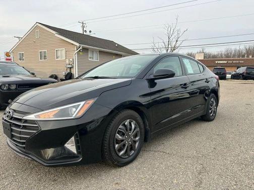 2020 Hyundai ELANTRA SE