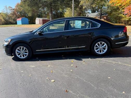 2016 Volkswagen Passat 2.5L S