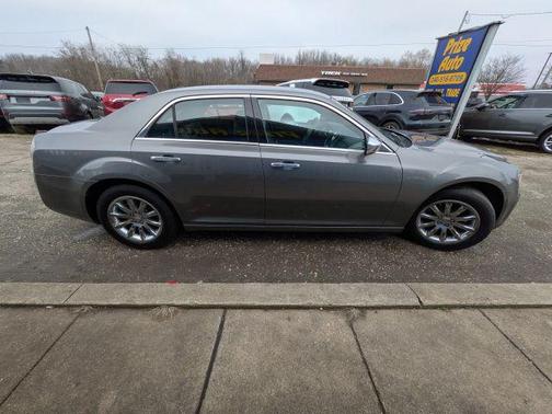 2012 Chrysler 300 Limited