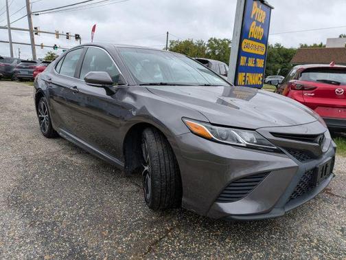 Gray 2019 Toyota Camry SE