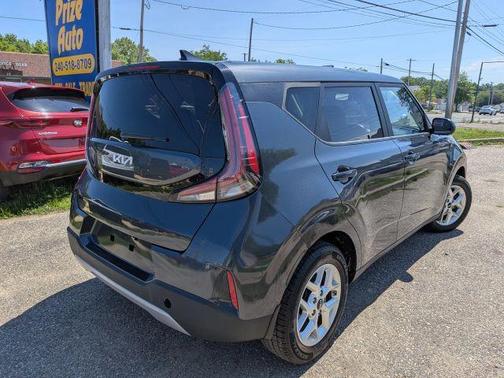Blue 2024 Kia Soul LX