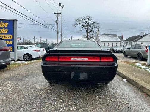 2013 Dodge Challenger SXT