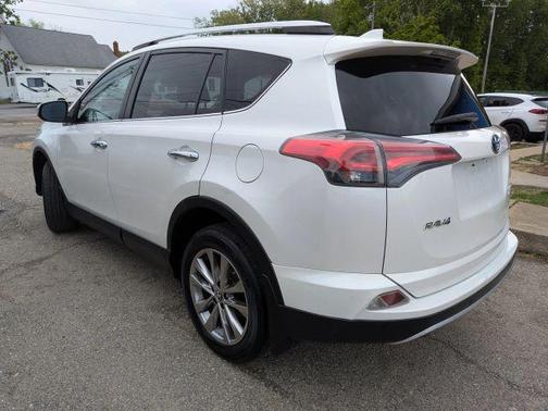 White 2016 Toyota RAV4 Limited
