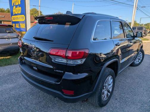 Black 2021 Jeep Grand Cherokee Laredo