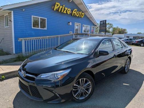 Black 2015 Toyota Camry SE
