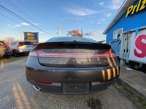 2016 Lincoln MKZ Base