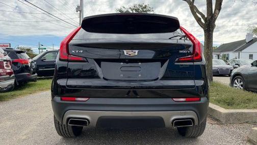 2021 Cadillac XT4 Premium Luxury
