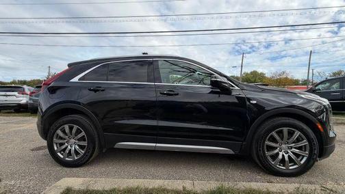 2021 Cadillac XT4 Premium Luxury