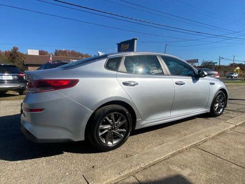 2019 Kia Optima LX