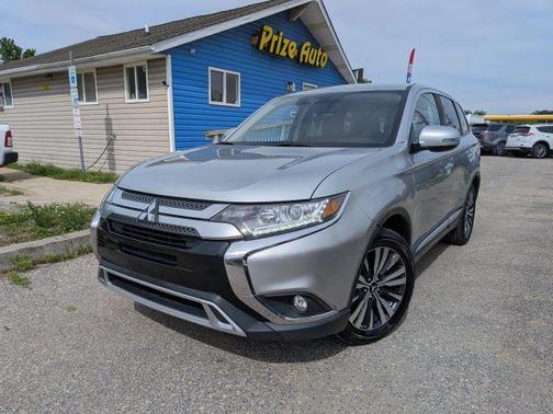 Silver 2020 Mitsubishi Outlander SE