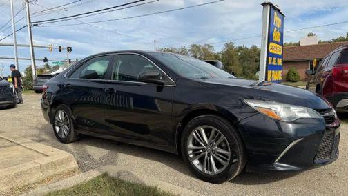 2017 Toyota Camry SE