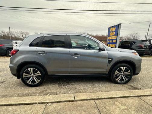 2023 Mitsubishi Outlander Sport S