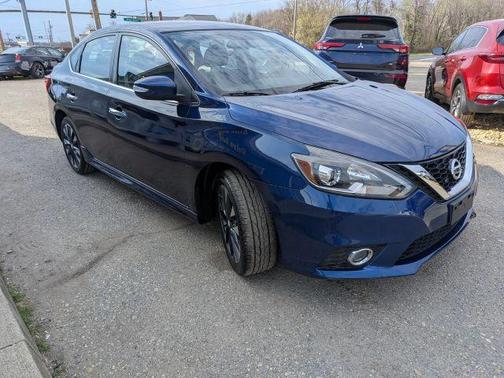 Gray 2018 Nissan Sentra SR