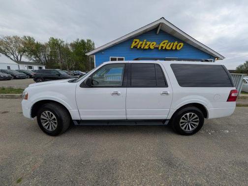White 2017 Ford Expedition EL XLT