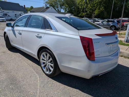 White 2017 Cadillac XTS Luxury