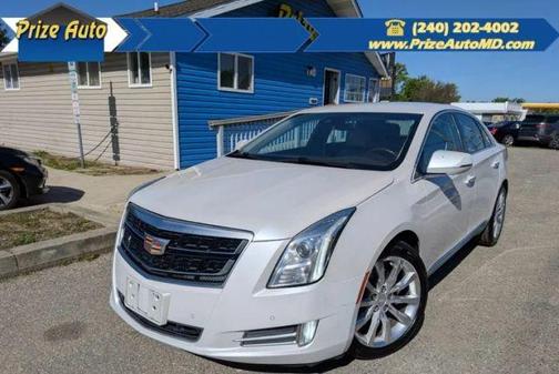 White 2017 Cadillac XTS Luxury