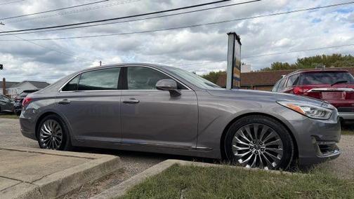 2018 Genesis G90 3.3T Premium