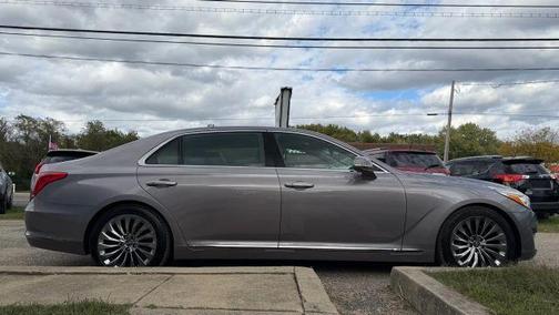 2018 Genesis G90 3.3T Premium