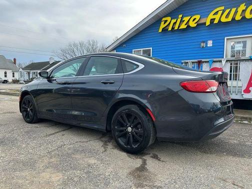 2016 Chrysler 200 Limited