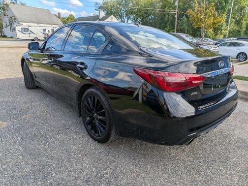 Black 2019 INFINITI Q50 3.0t LUXE