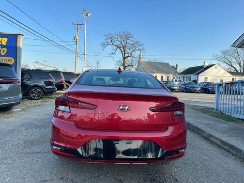 2020 Hyundai ELANTRA SEL