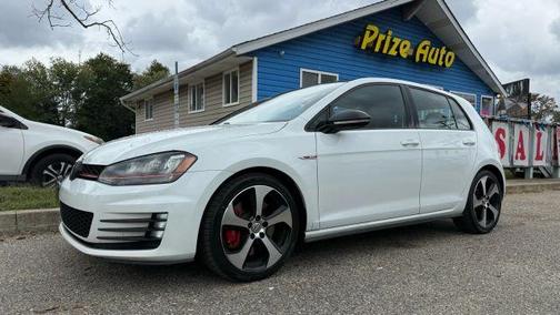 2017 Volkswagen Golf GTI SE 4-Door