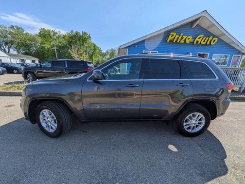 Gray 2019 Jeep Grand Cherokee Laredo