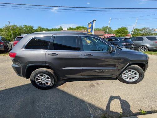 Gray 2019 Jeep Grand Cherokee Laredo