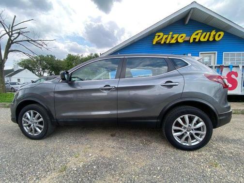 Gray 2021 Nissan Rogue Sport S