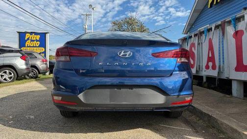 2020 Hyundai ELANTRA SE