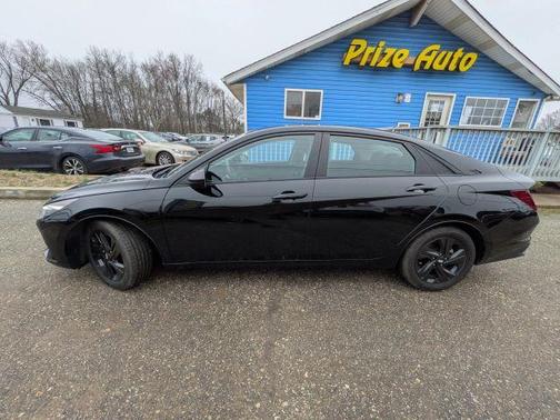 2021 Hyundai ELANTRA SEL