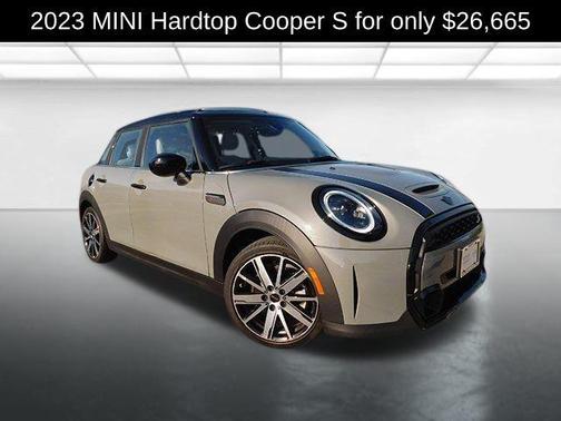 2023 MINI Hardtop Cooper