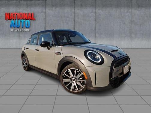 2023 MINI Hardtop Cooper
