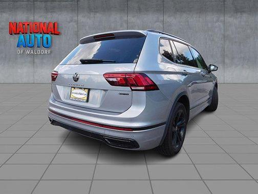 2023 Volkswagen Tiguan 2.0T SE R-Line Black