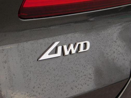 2025 Genesis GV80 2.5T