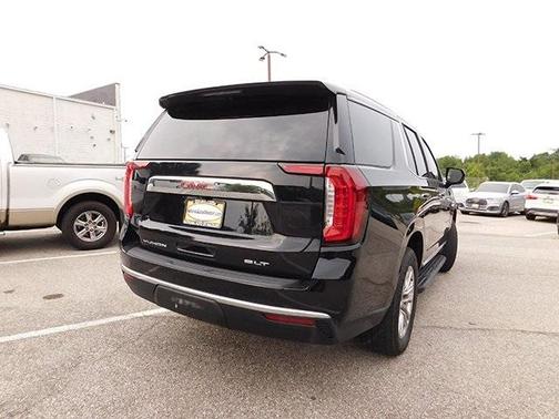 2022 GMC Yukon SLT