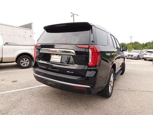 2022 GMC Yukon SLT