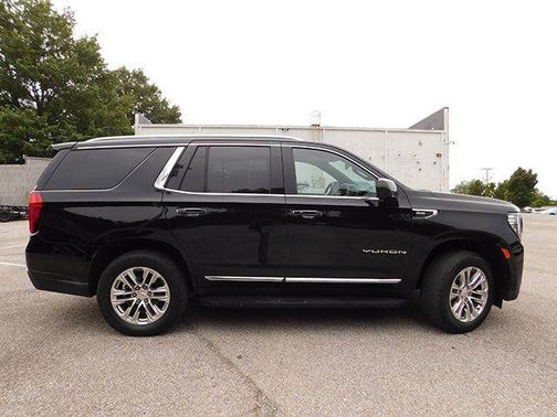 2022 GMC Yukon SLT