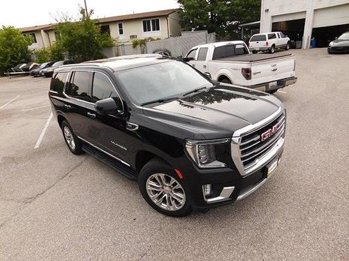 2022 GMC Yukon SLT